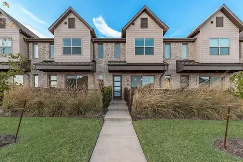 2610 La Cala Dr, Grand Prairie, TX 75054