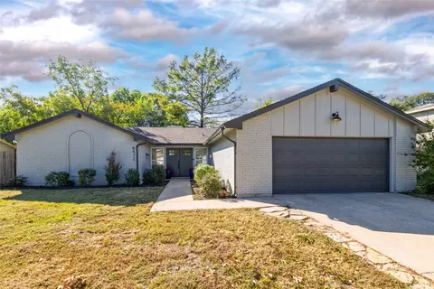 8412 Glenann Dr, North Richland Hills, TX 76182