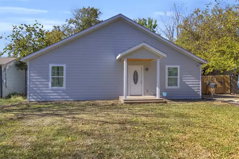 929 Hall St, Lancaster, TX 75146