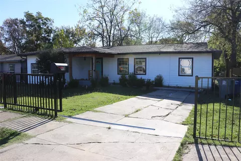 2770 E Ann Arbor Ave, Dallas, TX 75216