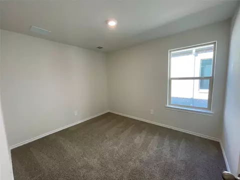 Bedroom - 541 Epiphany Ln, Lavon, TX 75166 photo 3 of 3