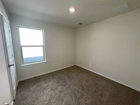Bedroom - 541 Epiphany Ln, Lavon, TX 75166 photo 2 of 3