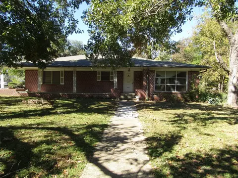 301 Walnut St, Terrell, TX 75160