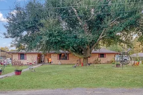 524 N Howison St, Bogata, TX 75417