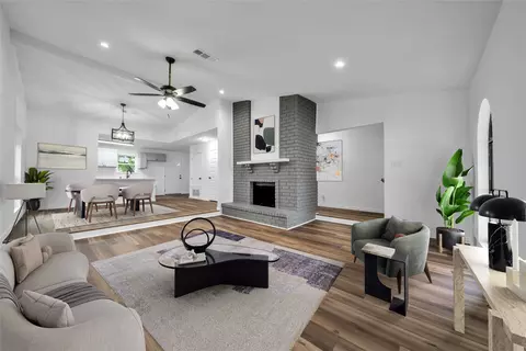2009 Clark Trl, Grand Prairie, TX 75052