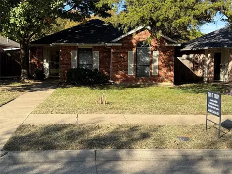 314 Bryant Ln, Cedar Hill, TX 75104