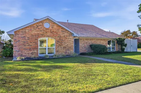 3700 Westminster Pl, Carrollton, TX 75007