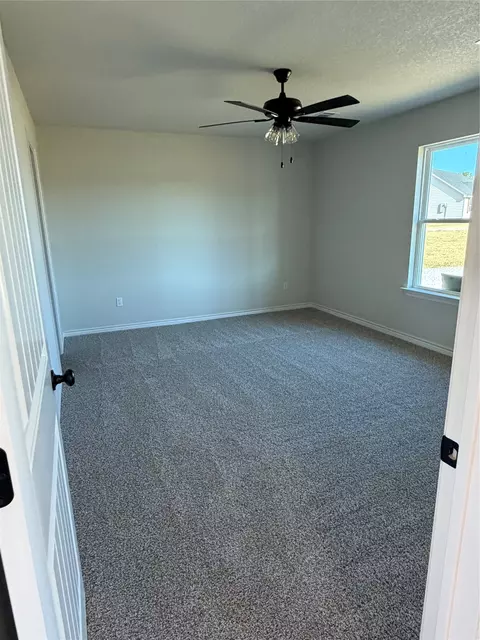 Bedroom - 1012 Morgan Ct, Springtown, TX 76082 photo 1 of 1