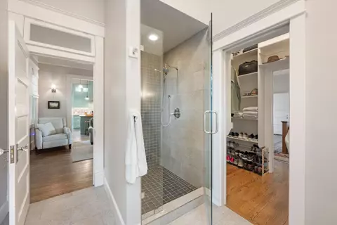 404 E Wall St, Grapevine, TX 76051 photo 14