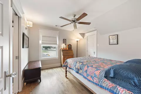 404 E Wall St, Grapevine, TX 76051 photo 36