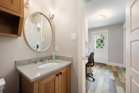 404 E Wall St, Grapevine, TX 76051 photo 28