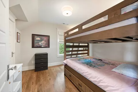 404 E Wall St, Grapevine, TX 76051 photo 34