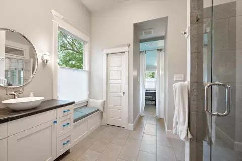 404 E Wall St, Grapevine, TX 76051 photo 13
