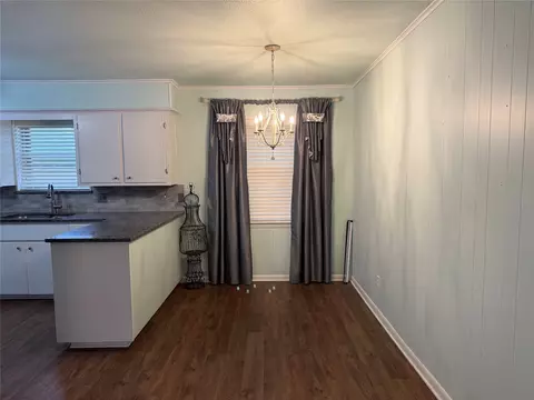 Dining - 308 E 8th St, Kemp, TX 75143 photo 1 of 1