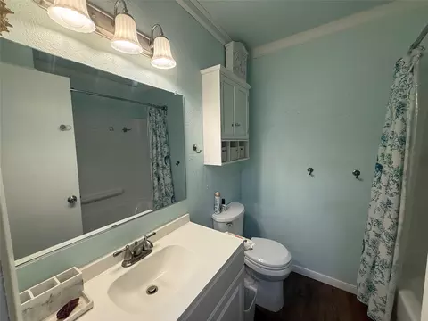 Bath - 308 E 8th St, Kemp, TX 75143 photo 1 of 5