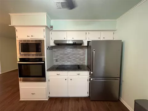 Kitchen - 308 E 8th St, Kemp, TX 75143 photo 1 of 6