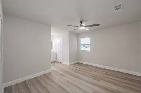 Bedroom - 1006 N Ector Dr, Euless, TX 76039 photo 1 of 12