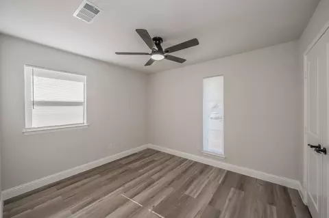Bedroom - 1006 N Ector Dr, Euless, TX 76039 photo 5 of 12