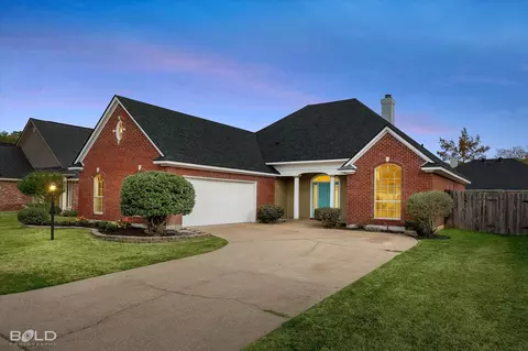 9515 Rose Hollow Ln, Shreveport, LA 71118