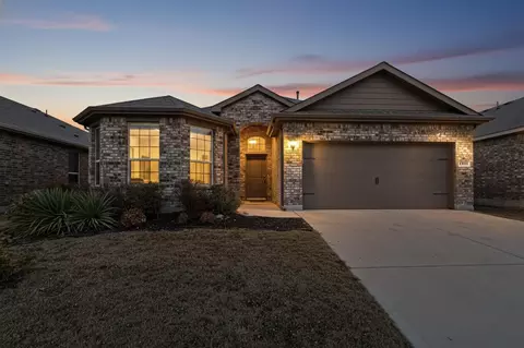 9640 Hickory Knob Dr, Fort Worth, TX 76108