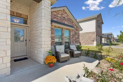 Exterior - 11204 Echo Dr, Waco, TX 76708 photo 4 of 6