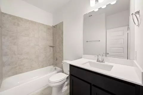 Bath - 808 Stone Eagle Dr, Azle, TX 76020 photo 1 of 4