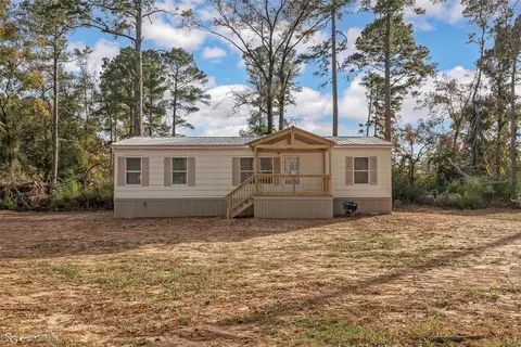 516 Crouch Rd, Benton, LA 71006