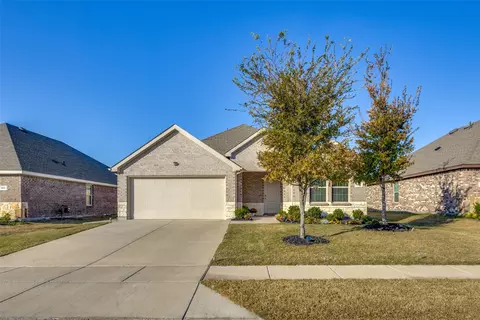 904 Stockton Pass Ln, Princeton, TX 75407