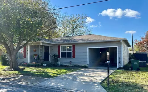309 Elm St, Whitesboro, TX 76273