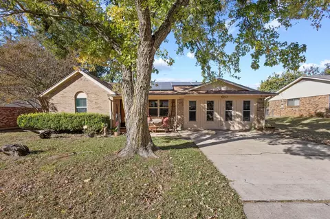 1417 Morrison Dr, Denison, TX 75020