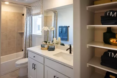 Bath - 3108 Winecup Rd, Celina, TX 75009 photo 3 of 3