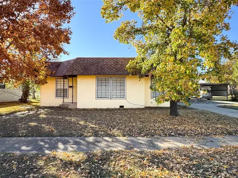 1403 Liggett St, Cisco, TX 76437