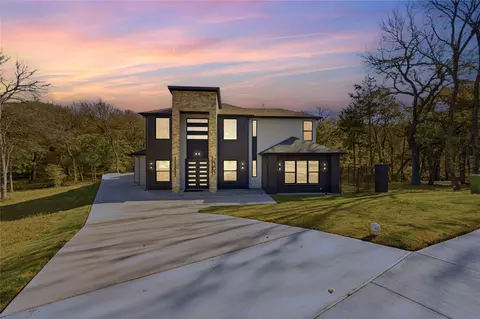 2303 Timber Creek Ct, Cedar Hill, TX 75104