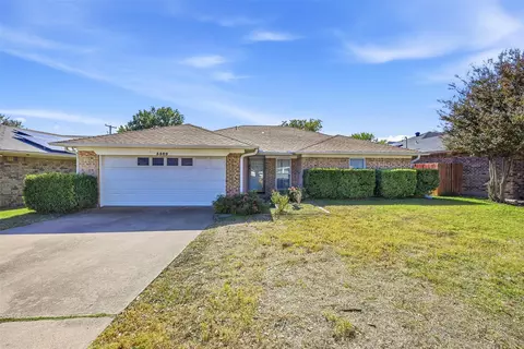 3509 Willowbrook Dr, Fort Worth, TX 76133
