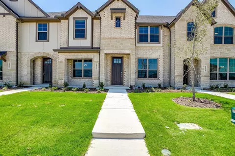 817 Homeplace Cir, Mansfield, TX 76063