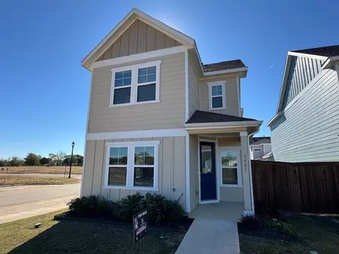 1401 Avocado Ln, Gainesville, TX 76240