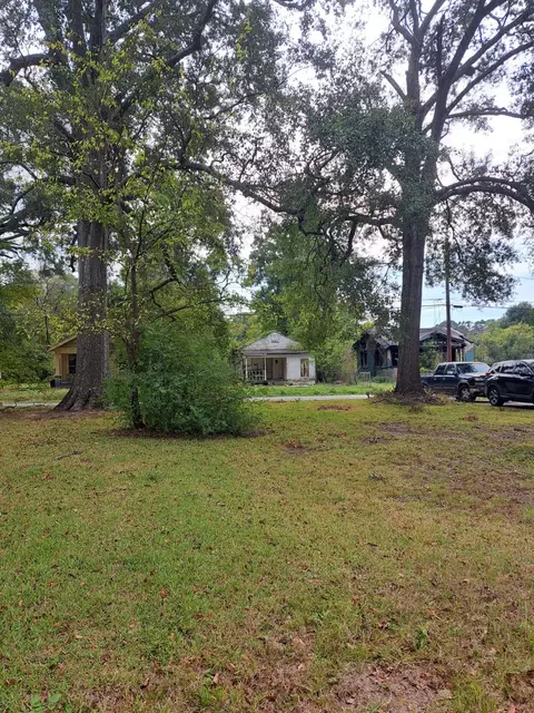 2630 Dupont St, Shreveport, LA 71103