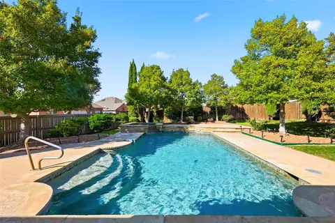 2701 Los Gatos Ln, Fort Worth, TX 76131