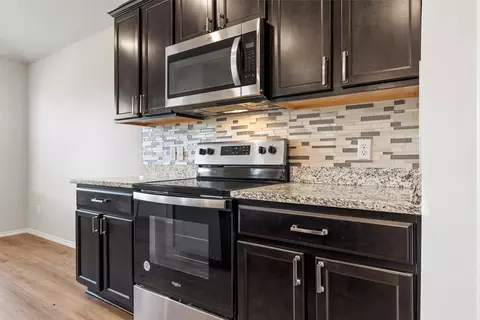 Kitchen - 2709 Sherco Rd, Lorena, TX 76655 photo 3 of 4