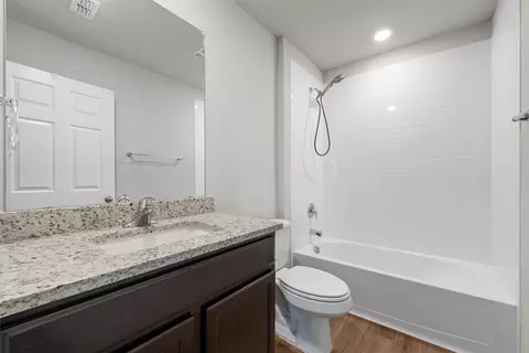 Bath - 2709 Sherco Rd, Lorena, TX 76655 photo 1 of 2