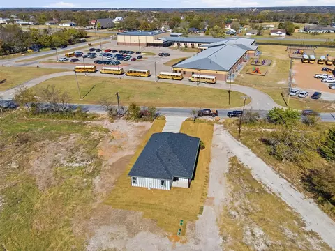 View/Area - 412 E Ball St, Tom Bean, TX 75489 photo 5 of 6