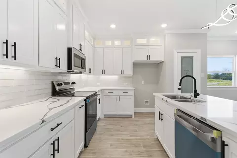 Kitchen - 412 E Ball St, Tom Bean, TX 75489 photo 1 of 3