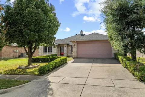 2023 Cap Rock Ln, Grand Prairie, TX 75052