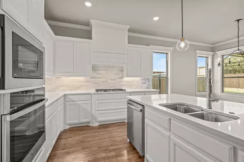 Kitchen - 205 Cresta Cir, Keller, TX 76248 photo 2 of 3