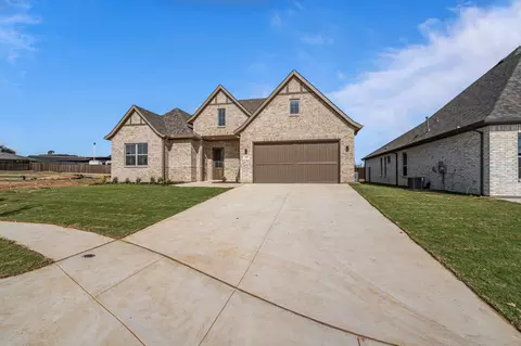 Exterior - 205 Cresta Cir, Keller, TX 76248 photo 2 of 4