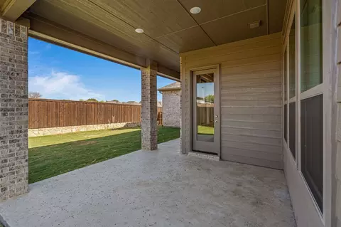 Exterior - 205 Cresta Cir, Keller, TX 76248 photo 3 of 4