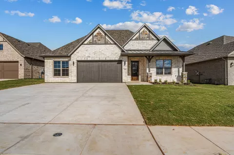 209 Cresta Cir, Keller, TX 76248