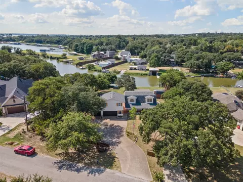 7329 Hickey Rd, Azle, TX 76020
