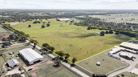 000 Friendship Rd, Pilot Point, TX 76258