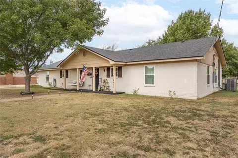 104 Sherry Lynn Dr, China Spring, TX 76633